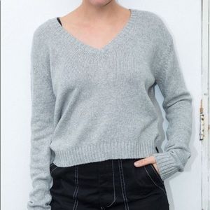 Brandy Melville Leigh sweater